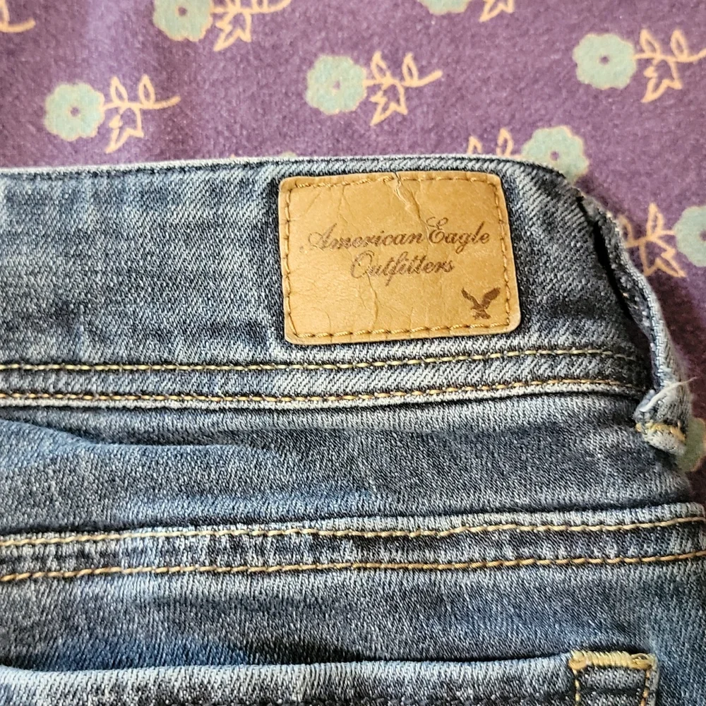 American Eagle Jeans - Picture 7 of 8